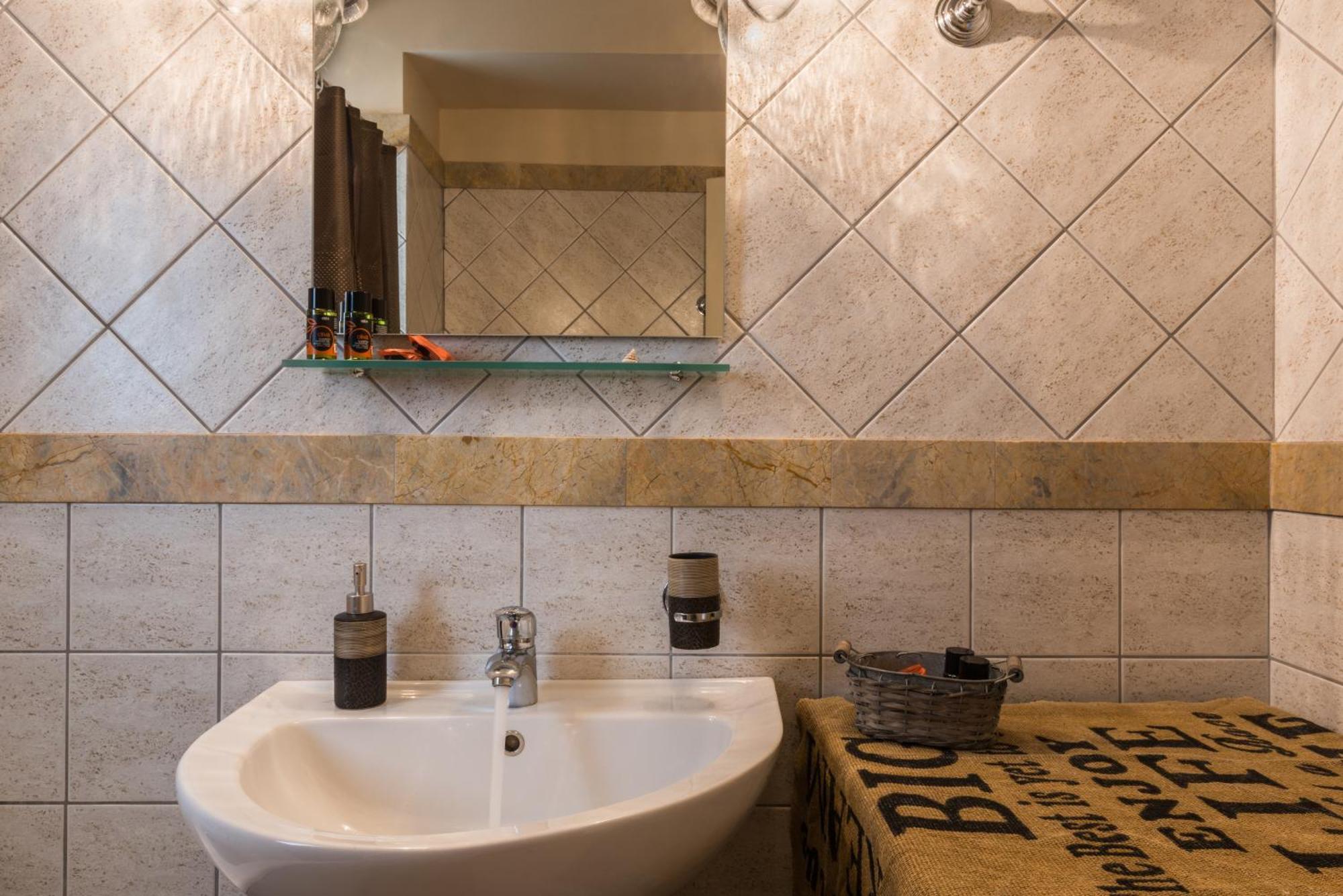Apartamento Nais & *