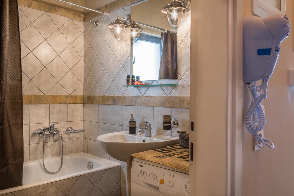 Apartamento Nais & *