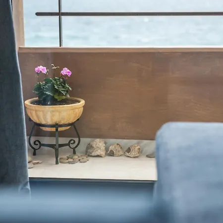 Nais Apartments & Studios Chania  Zimmer foto